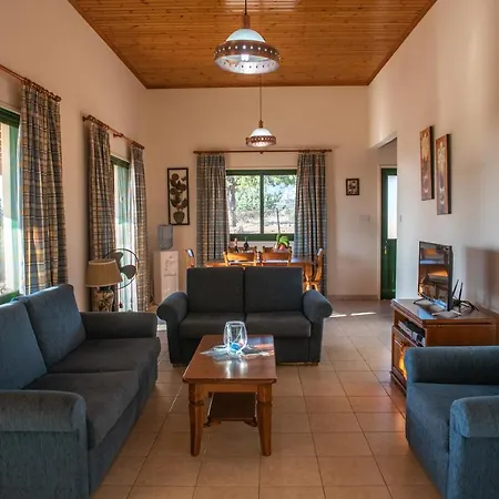 Adonis Villa